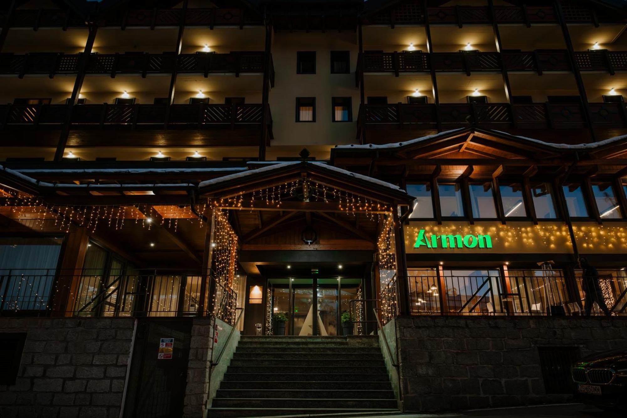 Armon Greenblu Hotel & Wellness Folgarida Buitenkant foto