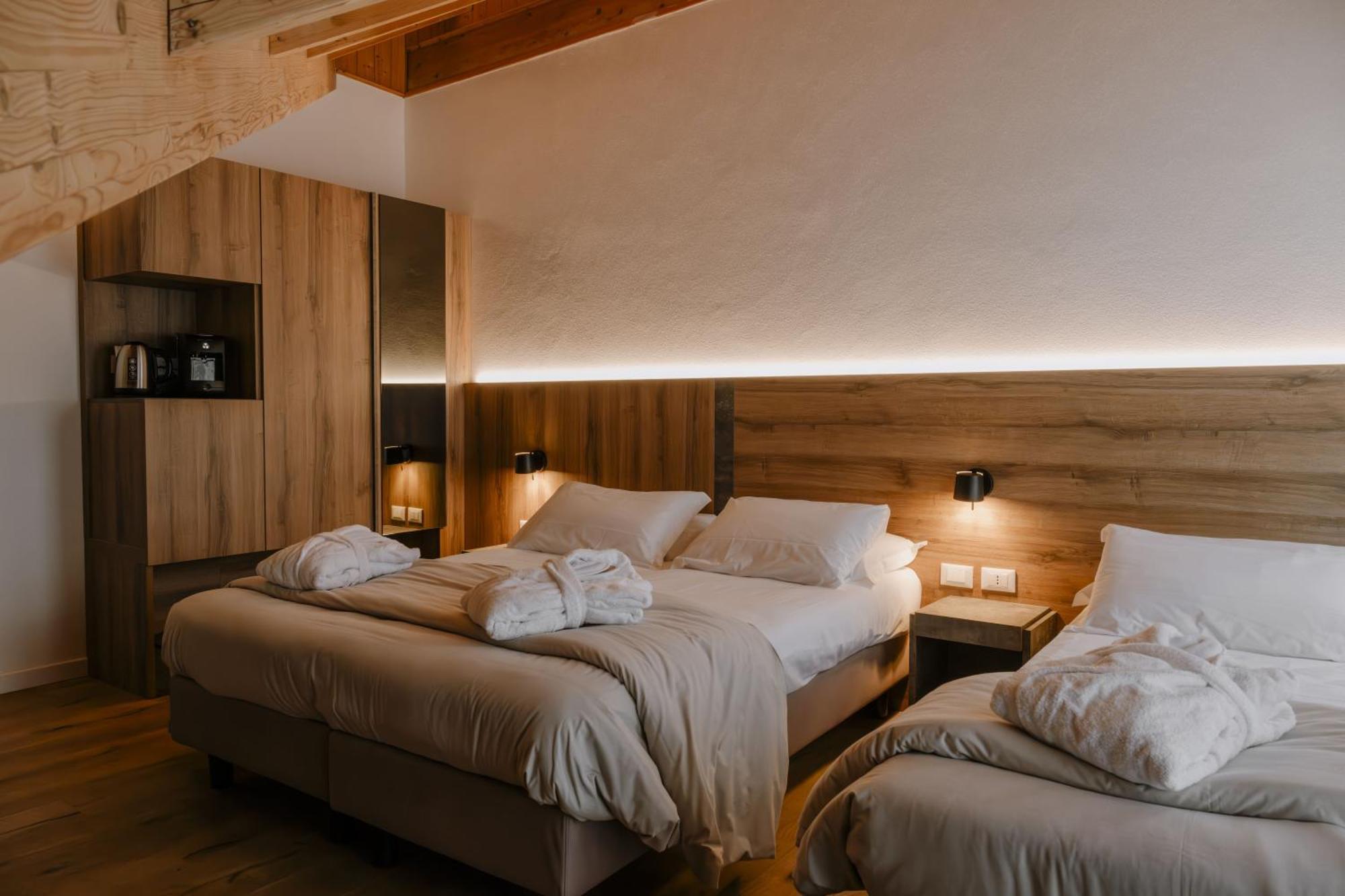Armon Greenblu Hotel & Wellness Folgarida Buitenkant foto