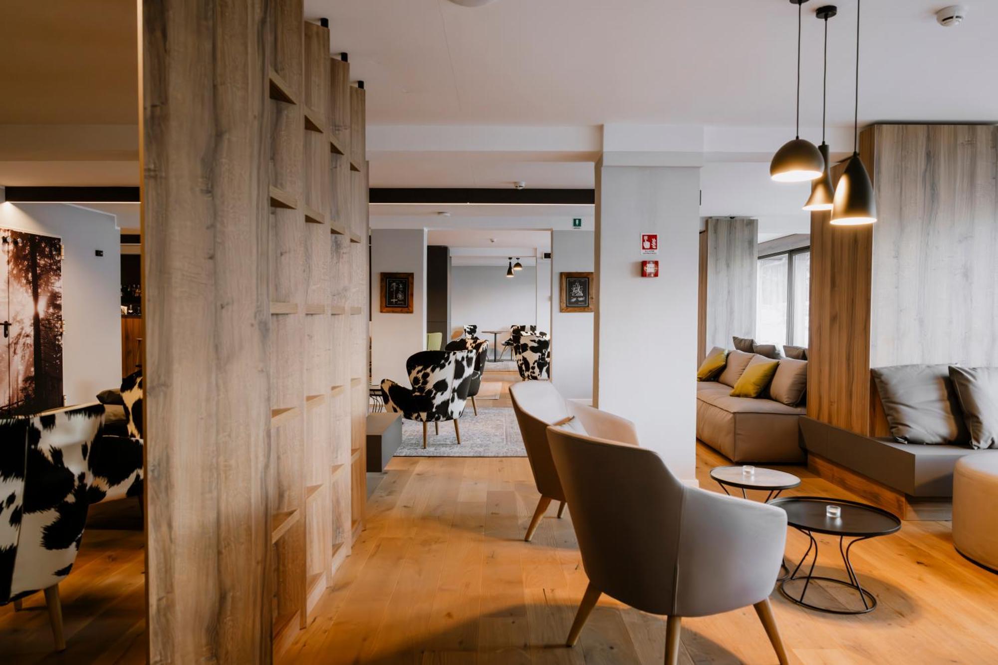 Armon Greenblu Hotel & Wellness Folgarida Buitenkant foto